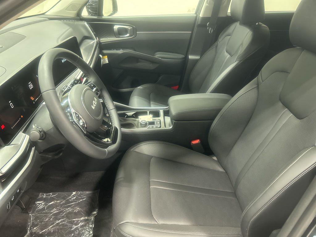 new 2025 Kia Sorento car, priced at $37,748