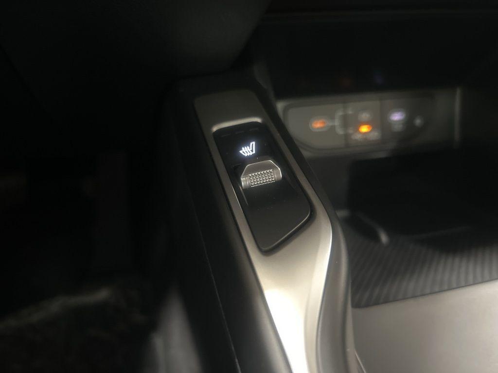 new 2025 Kia Sorento car, priced at $37,748