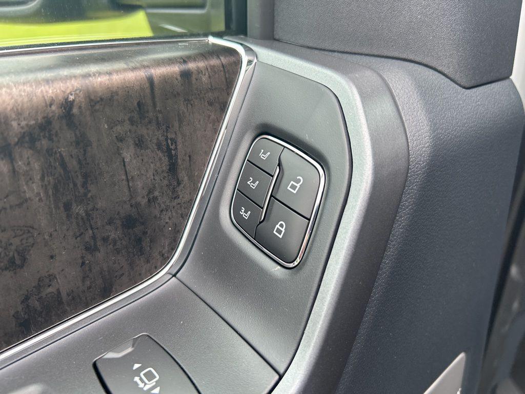 new 2025 Ford F-350 car, priced at $89,900