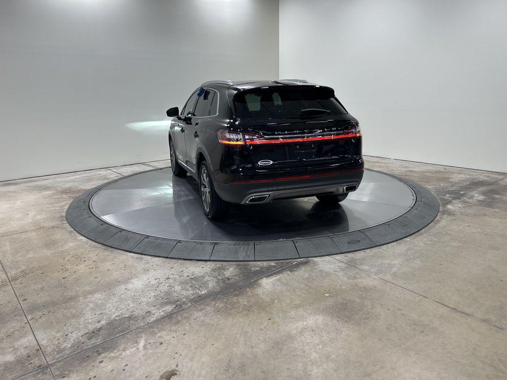 used 2022 Lincoln Nautilus car, priced at $38,922