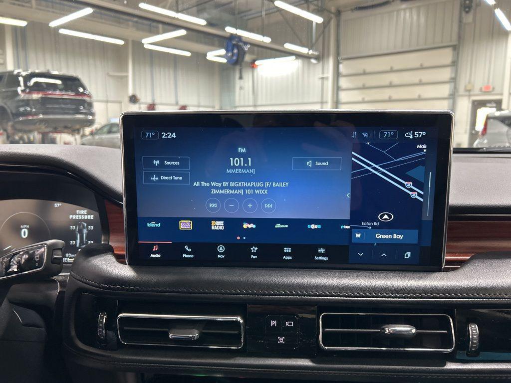 used 2022 Lincoln Nautilus car, priced at $38,922