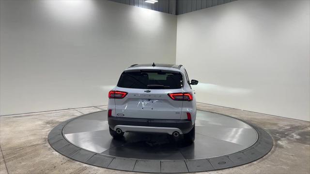 new 2025 Ford Escape PHEV car, priced at $43,102