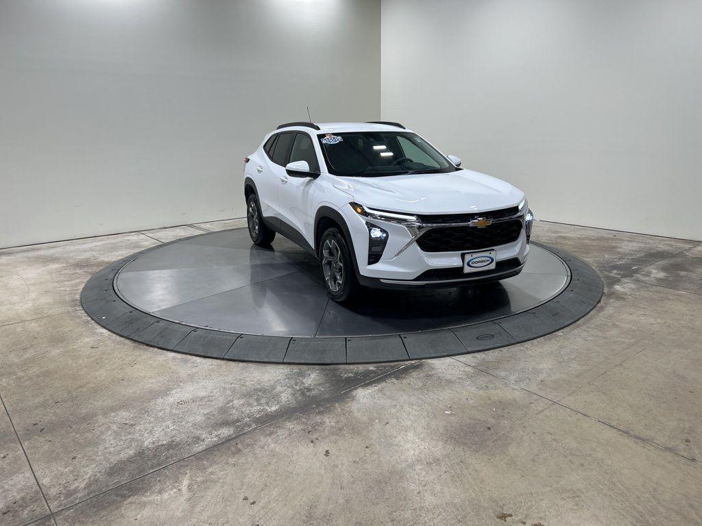 used 2024 Chevrolet Trax car, priced at $20,989