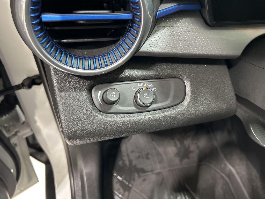 used 2024 Chevrolet Trax car, priced at $20,989