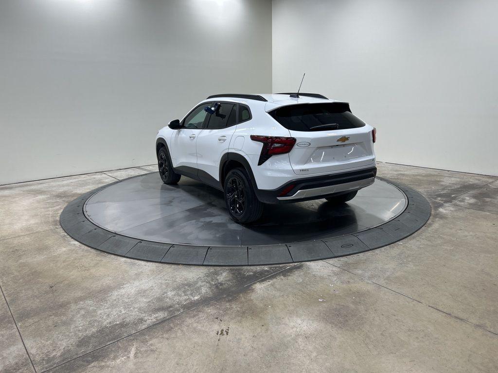 used 2024 Chevrolet Trax car, priced at $20,988