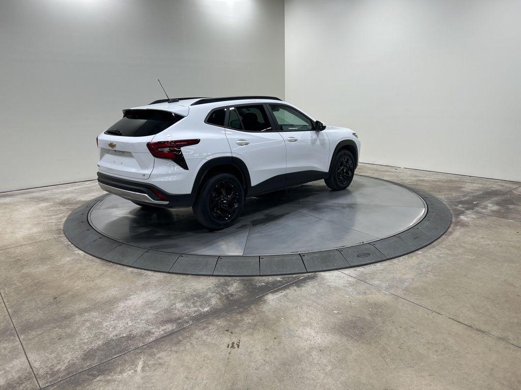 used 2024 Chevrolet Trax car, priced at $20,988