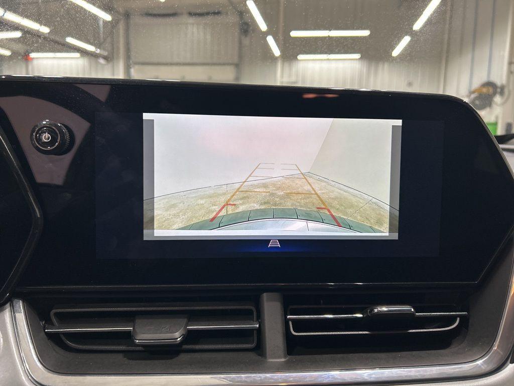 used 2024 Chevrolet Trax car, priced at $20,989