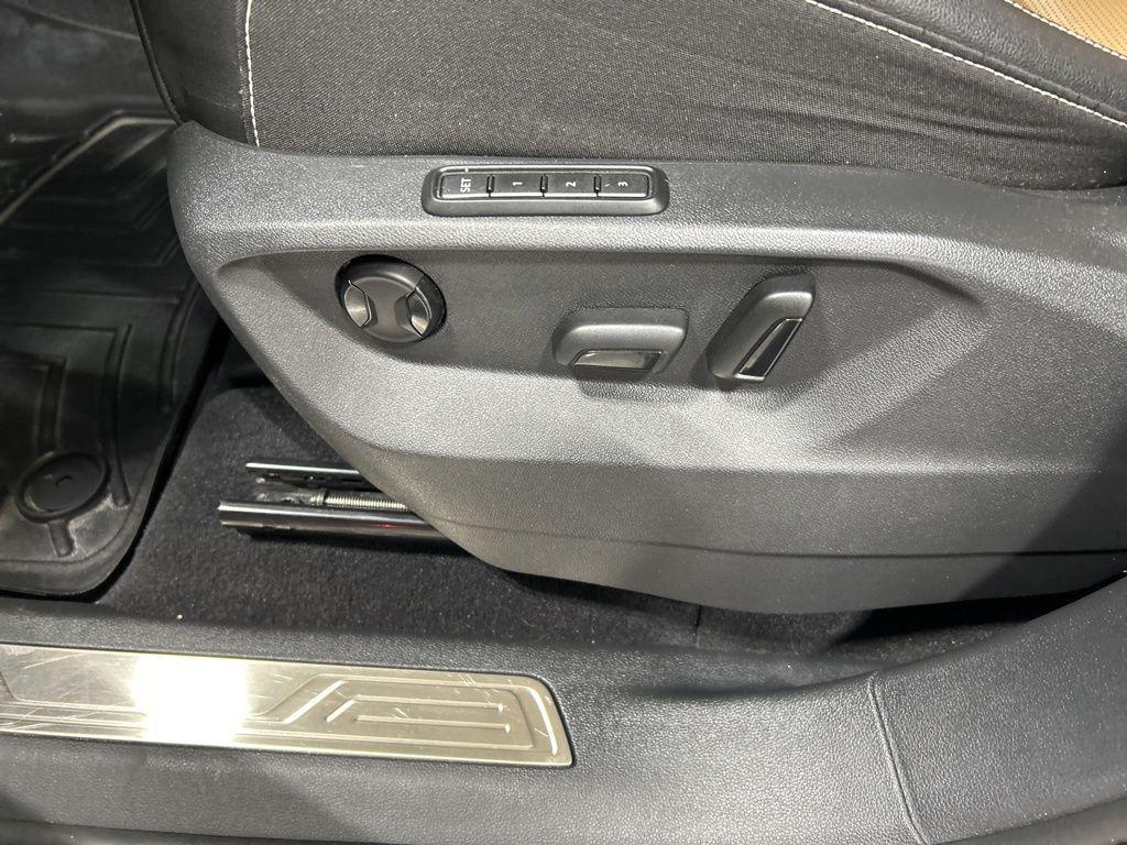 used 2021 Volkswagen Atlas Cross Sport car, priced at $22,960