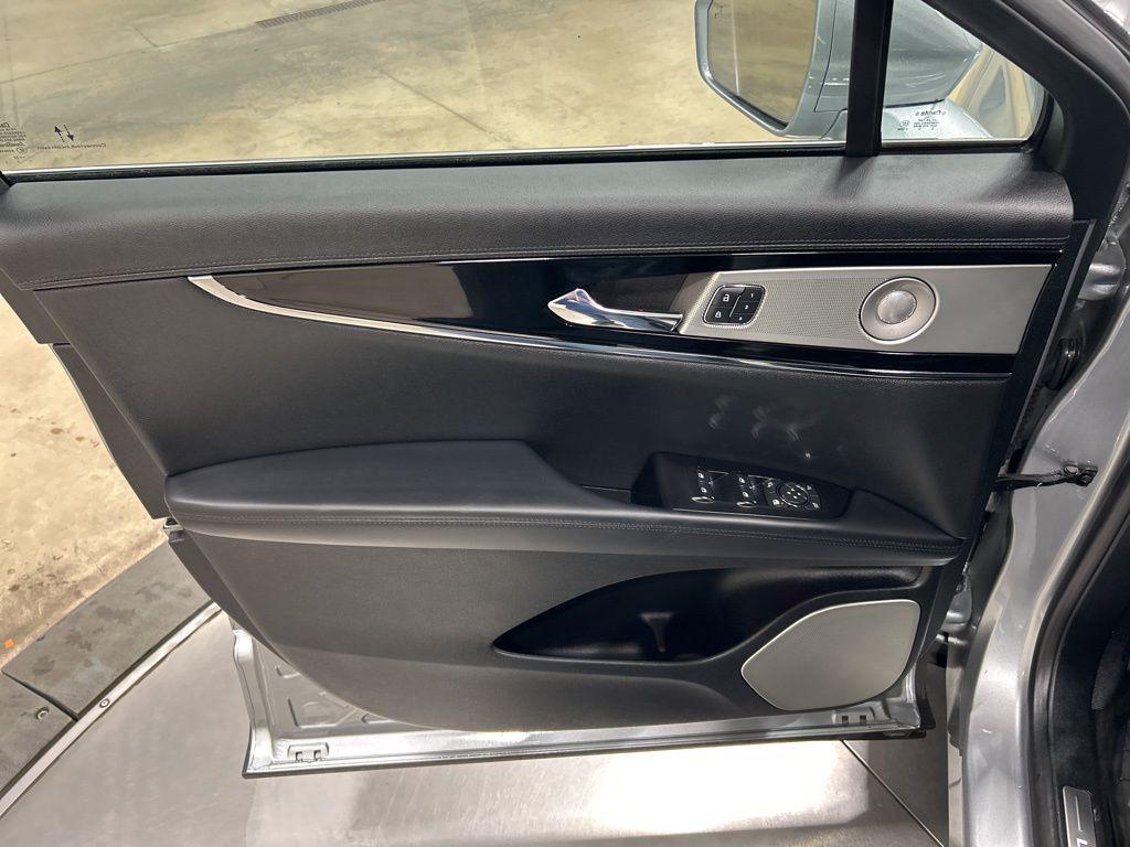 used 2022 Lincoln Nautilus car, priced at $38,333