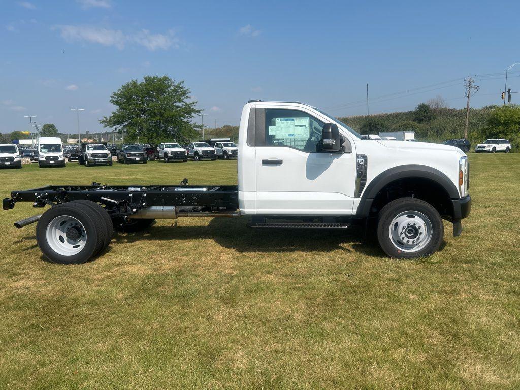 new 2025 Ford F-450 car, priced at $62,790