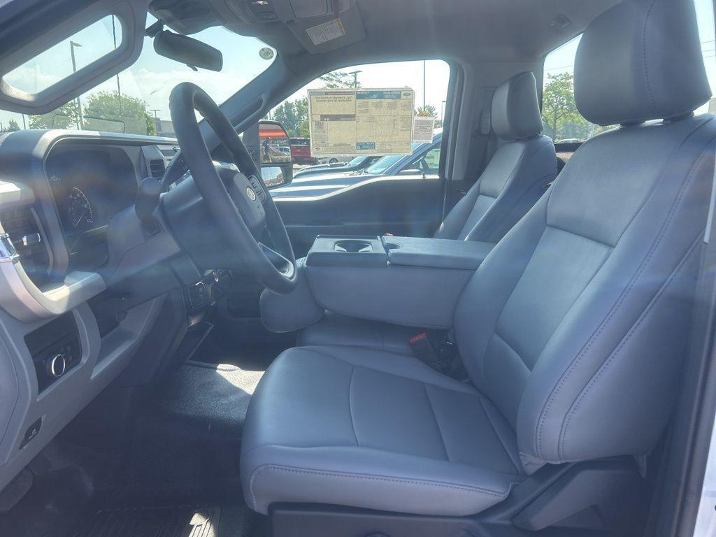 new 2025 Ford F-450 car, priced at $62,790