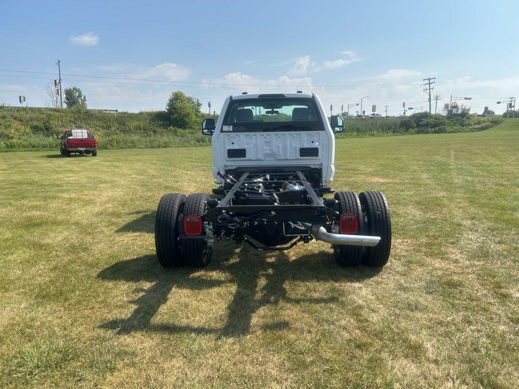 new 2025 Ford F-450 car, priced at $62,790