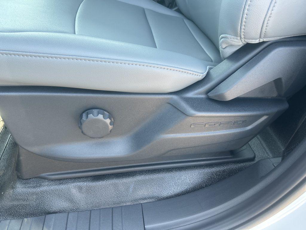 new 2025 Ford F-450 car, priced at $62,790