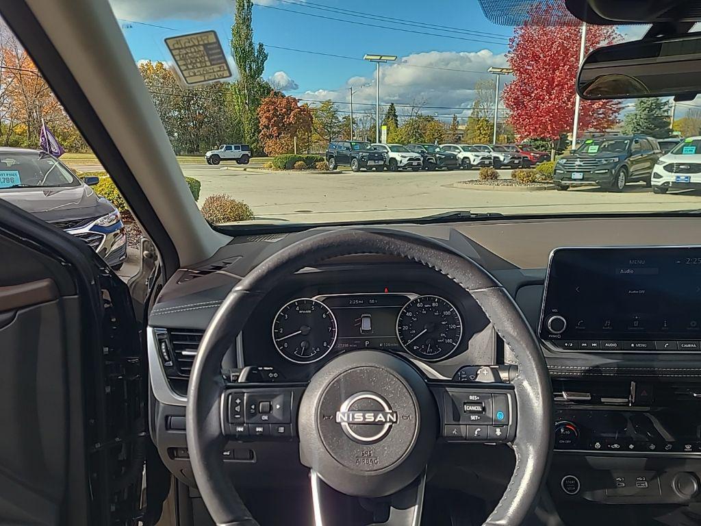 used 2023 Nissan Rogue car, priced at $24,997