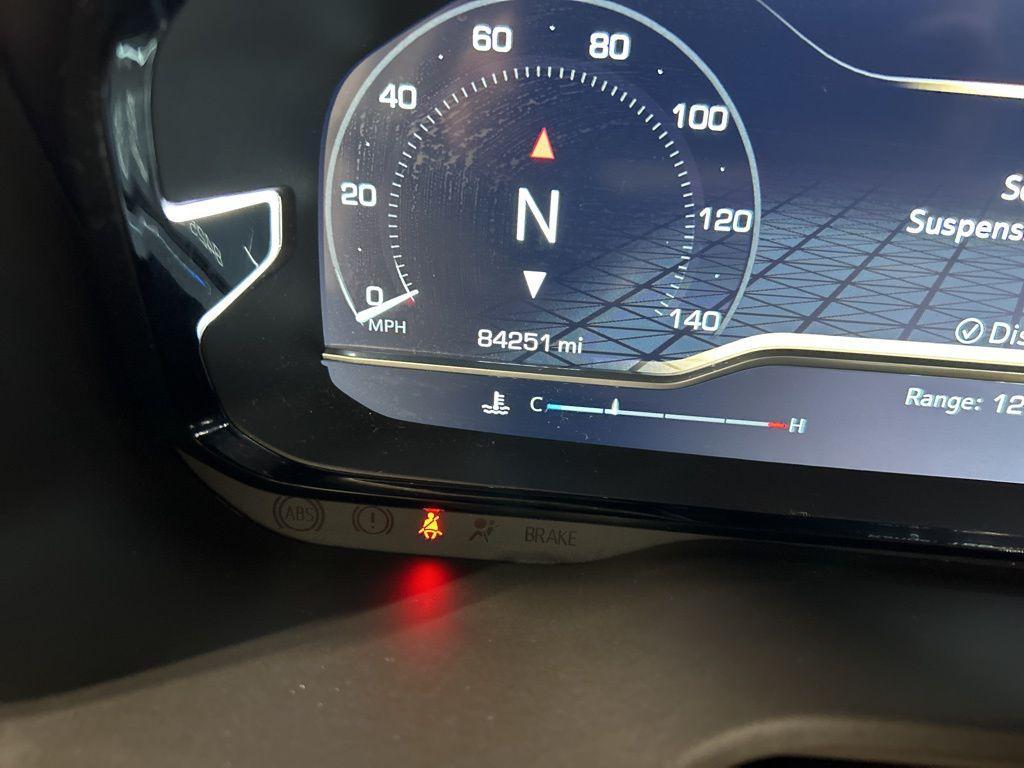 used 2022 GMC Yukon XL car, priced at $49,861