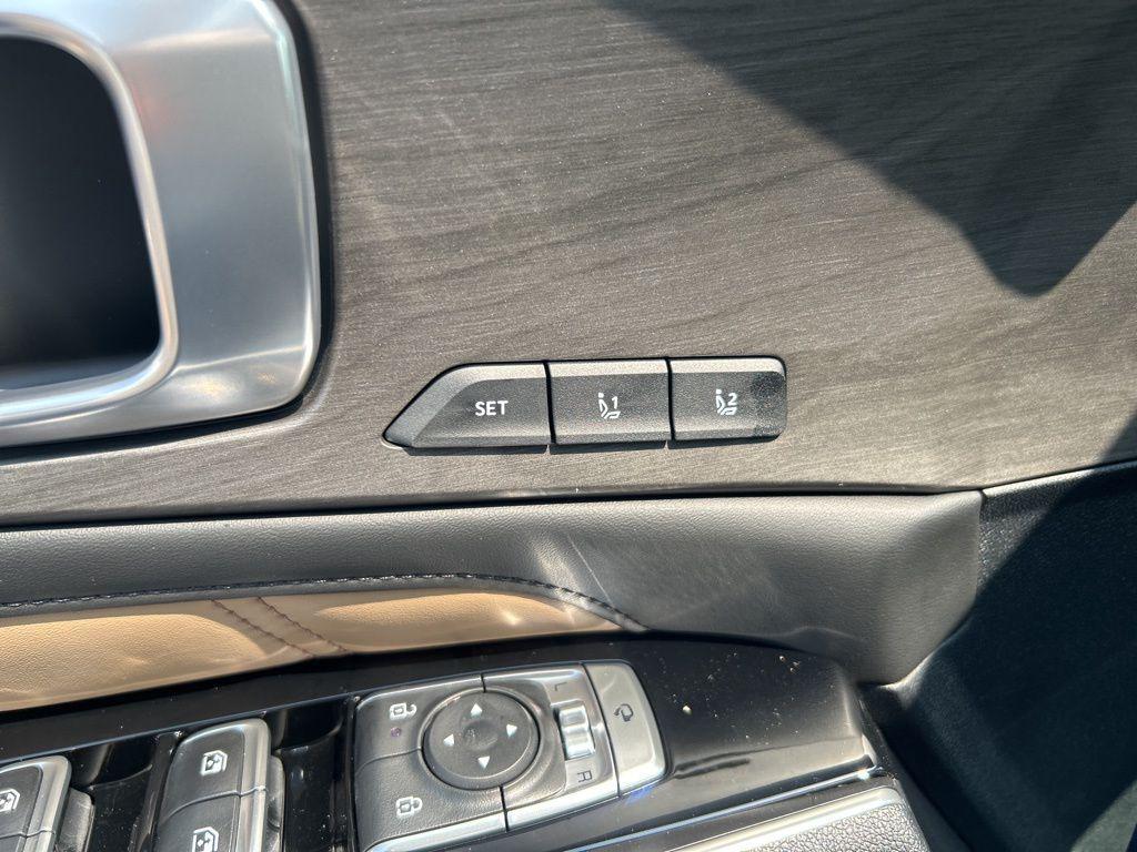 new 2025 Kia Sorento car, priced at $46,477