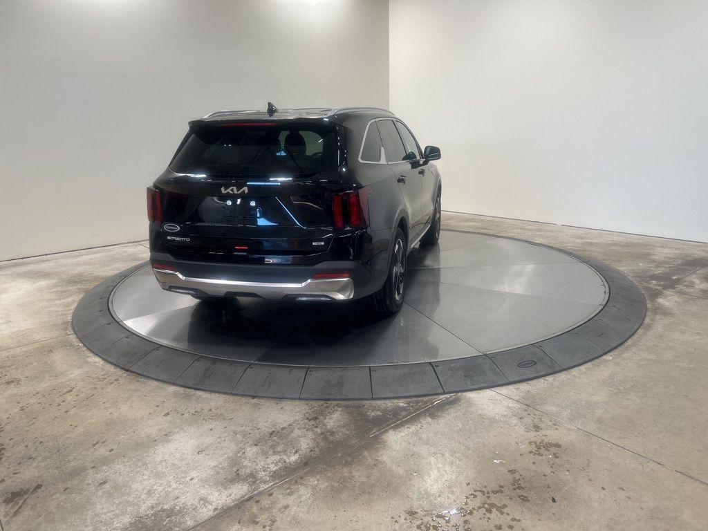 new 2025 Kia Sorento Hybrid car, priced at $39,602