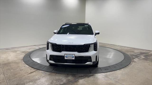 new 2025 Kia Sorento Hybrid car, priced at $49,020