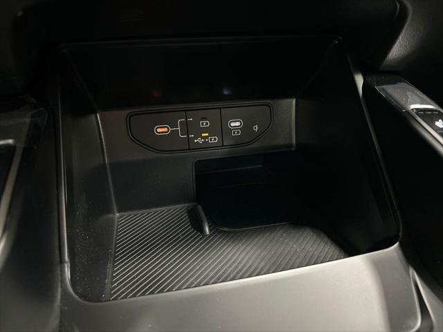 new 2025 Kia Sorento car, priced at $41,626