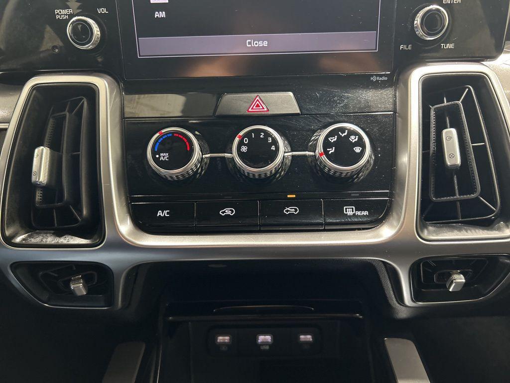 used 2022 Kia Sorento car, priced at $24,859