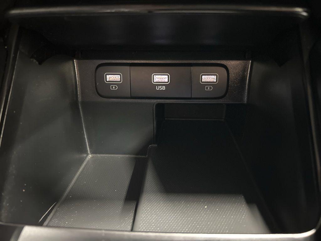 used 2022 Kia Sorento car, priced at $24,859