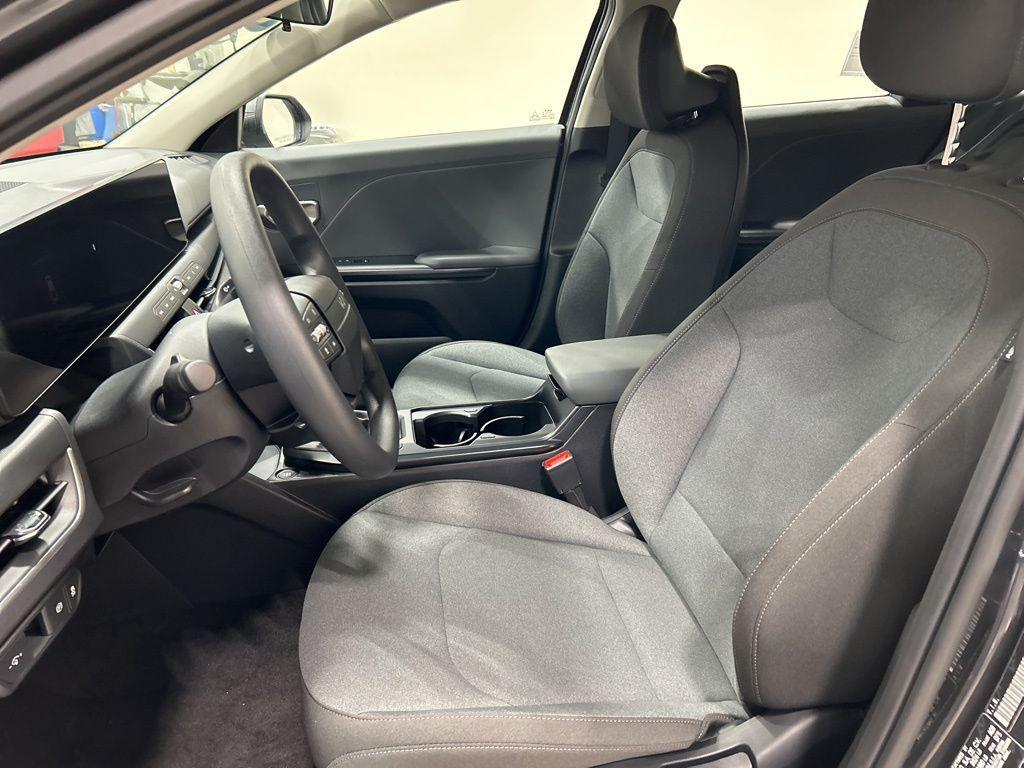 new 2025 Kia K4 car, priced at $22,053