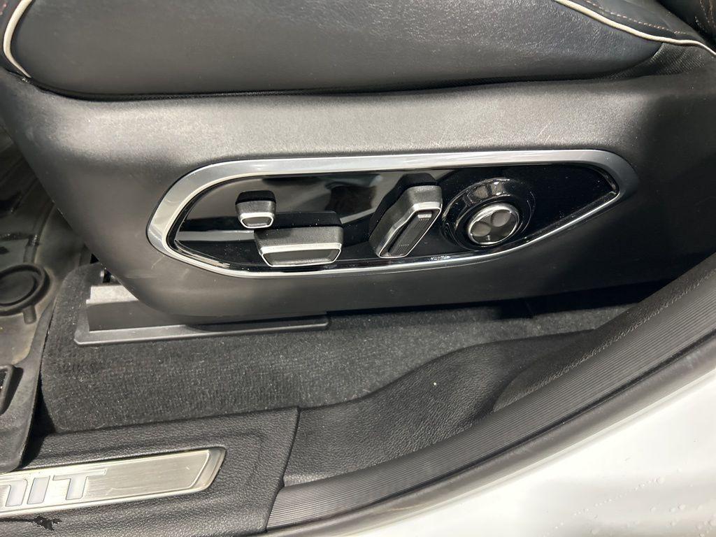 used 2025 Jeep Grand Cherokee L car, priced at $53,955