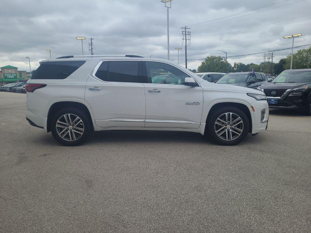 used 2022 Chevrolet Traverse car, priced at $34,848