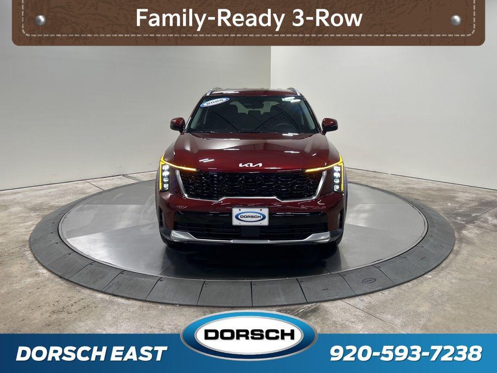 new 2025 Kia Sorento car, priced at $37,176