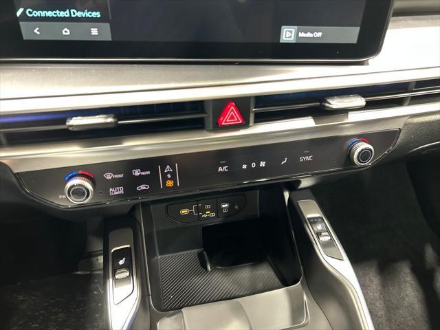 new 2025 Kia Sorento car, priced at $41,626