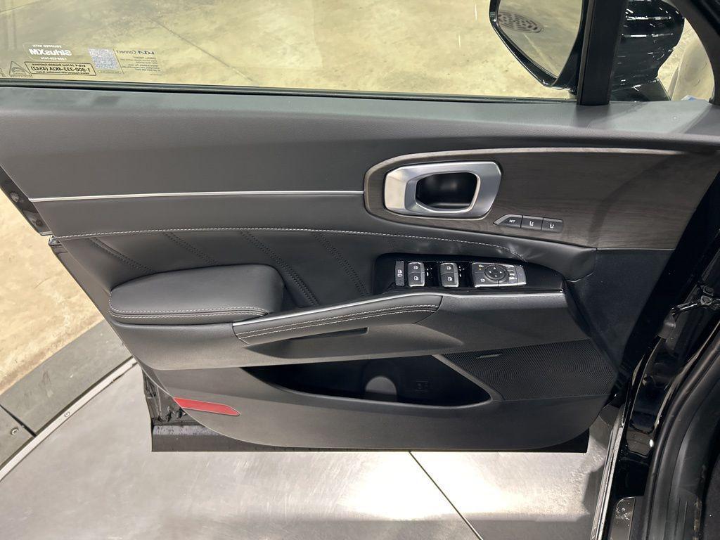 new 2026 Kia Sorento car, priced at $48,406