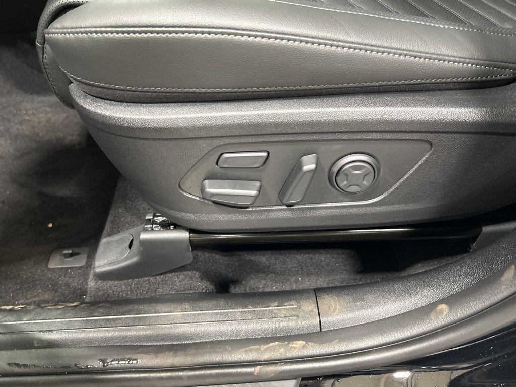 new 2026 Kia Sorento car, priced at $48,406