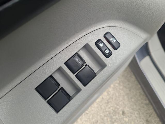 used 2013 Toyota Highlander car, priced at $15,792