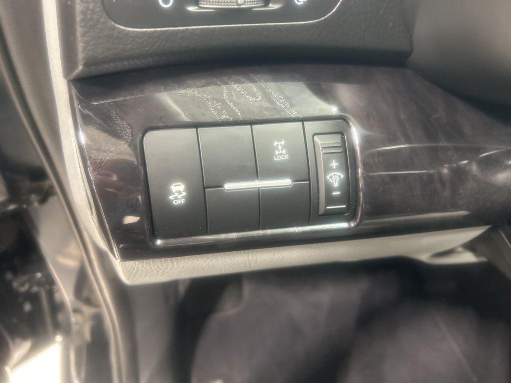 used 2015 Kia Sorento car, priced at $11,185