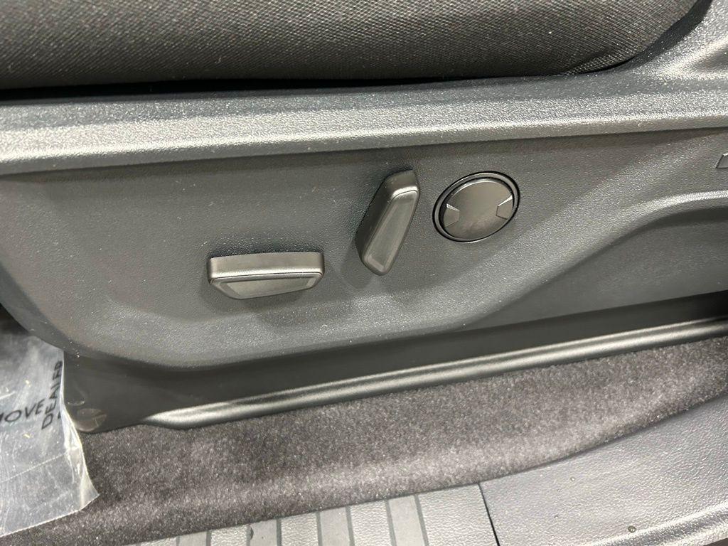 new 2025 Ford F-150 car, priced at $58,930
