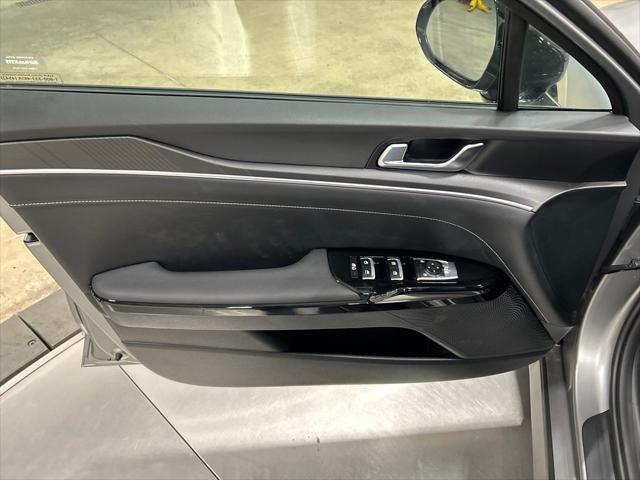 new 2025 Kia K5 car, priced at $30,571