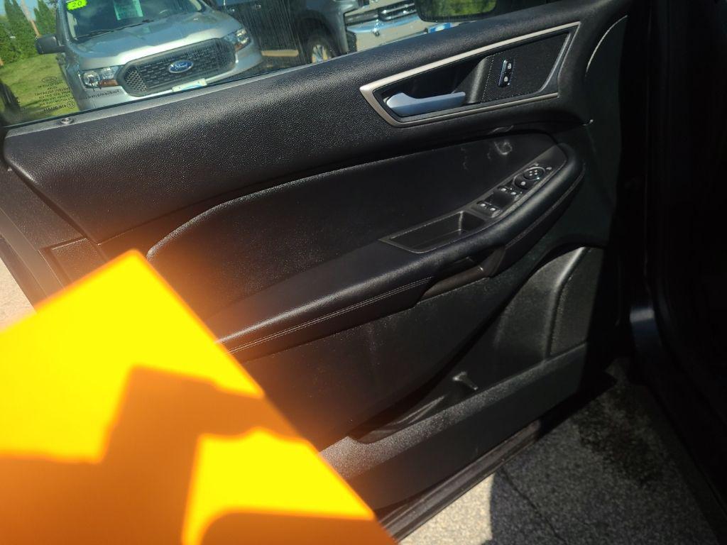 used 2022 Ford Edge car, priced at $27,358