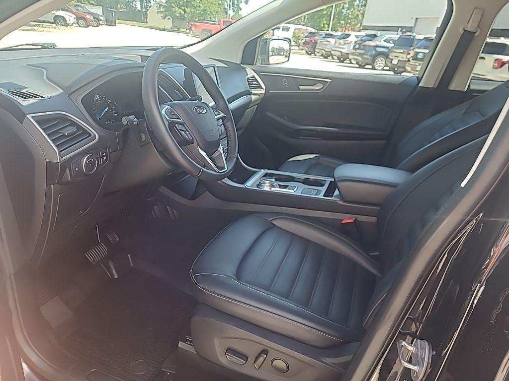 used 2022 Ford Edge car, priced at $27,358