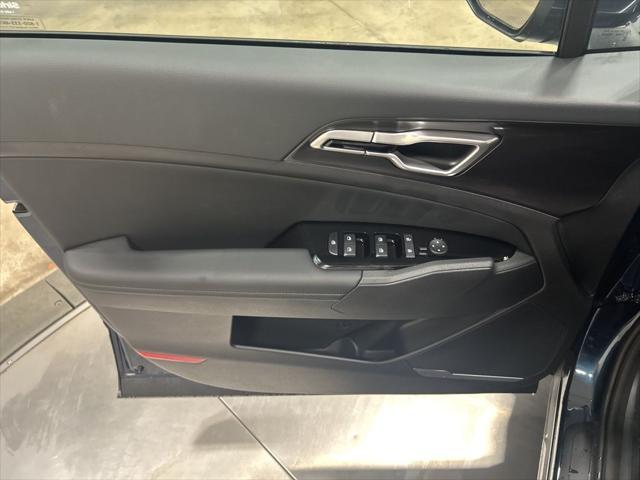 new 2025 Kia Sportage Hybrid car, priced at $31,918