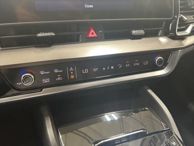 new 2025 Kia Sportage Hybrid car, priced at $31,918