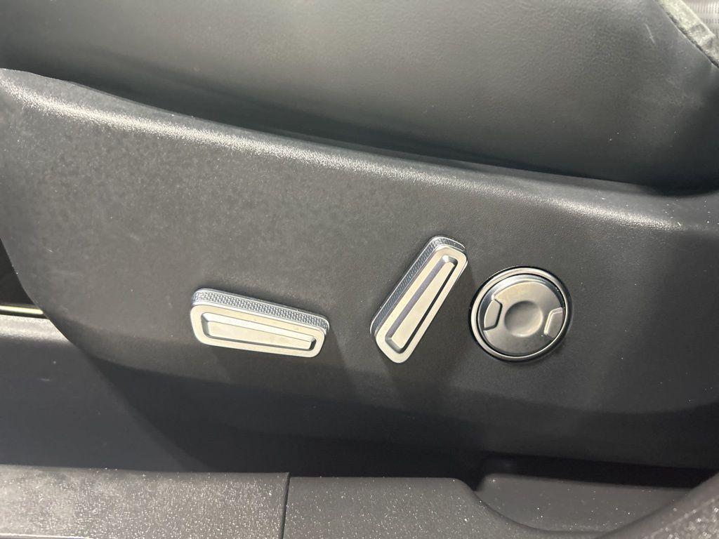 used 2024 Lincoln Nautilus car, priced at $52,396