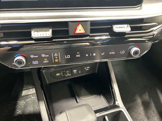 new 2025 Kia K5 car, priced at $32,443