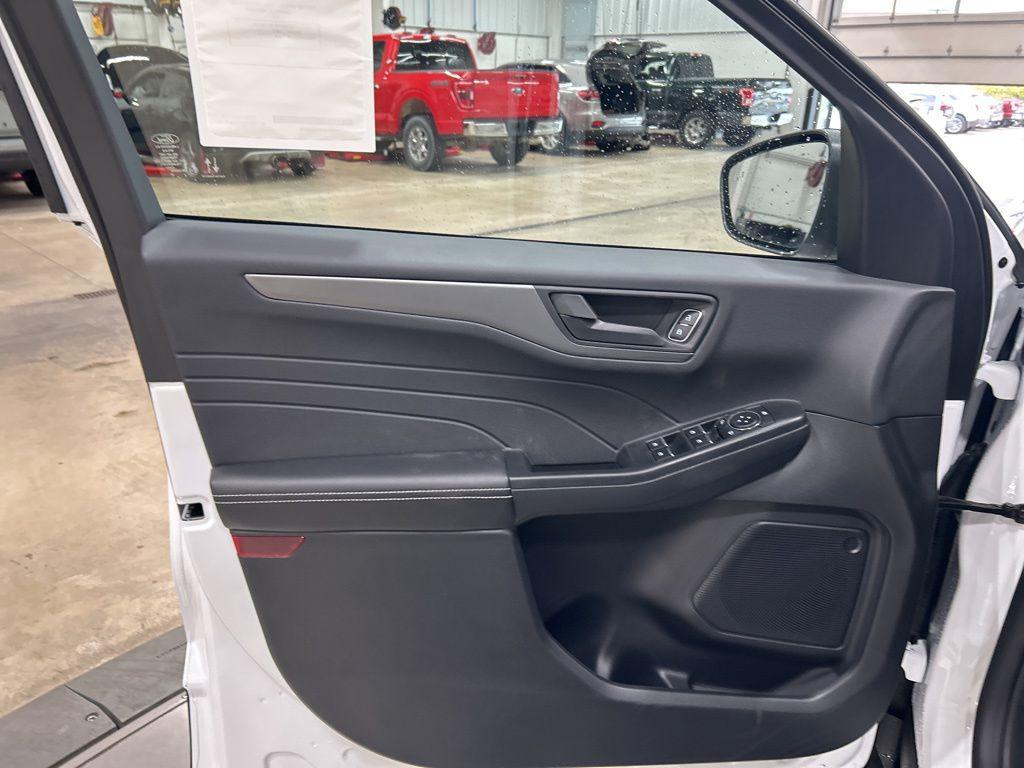 new 2026 Ford Escape car, priced at $35,275