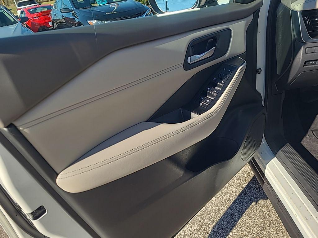 used 2023 Nissan Rogue car, priced at $23,086