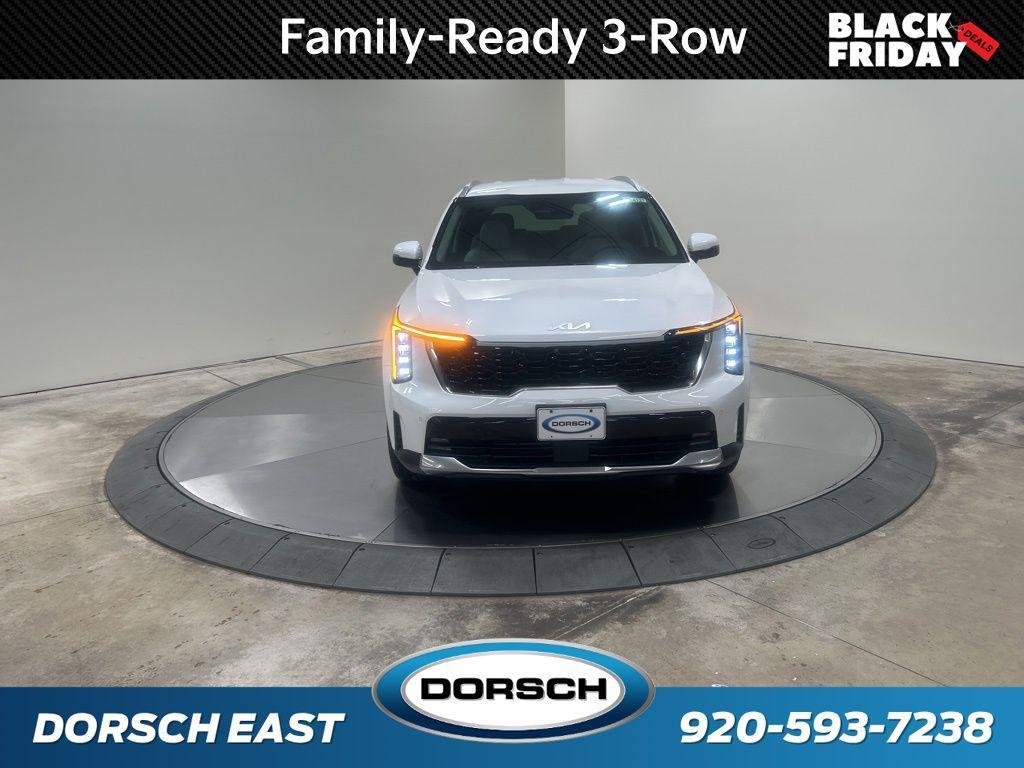 new 2025 Kia Sorento Hybrid car, priced at $40,068