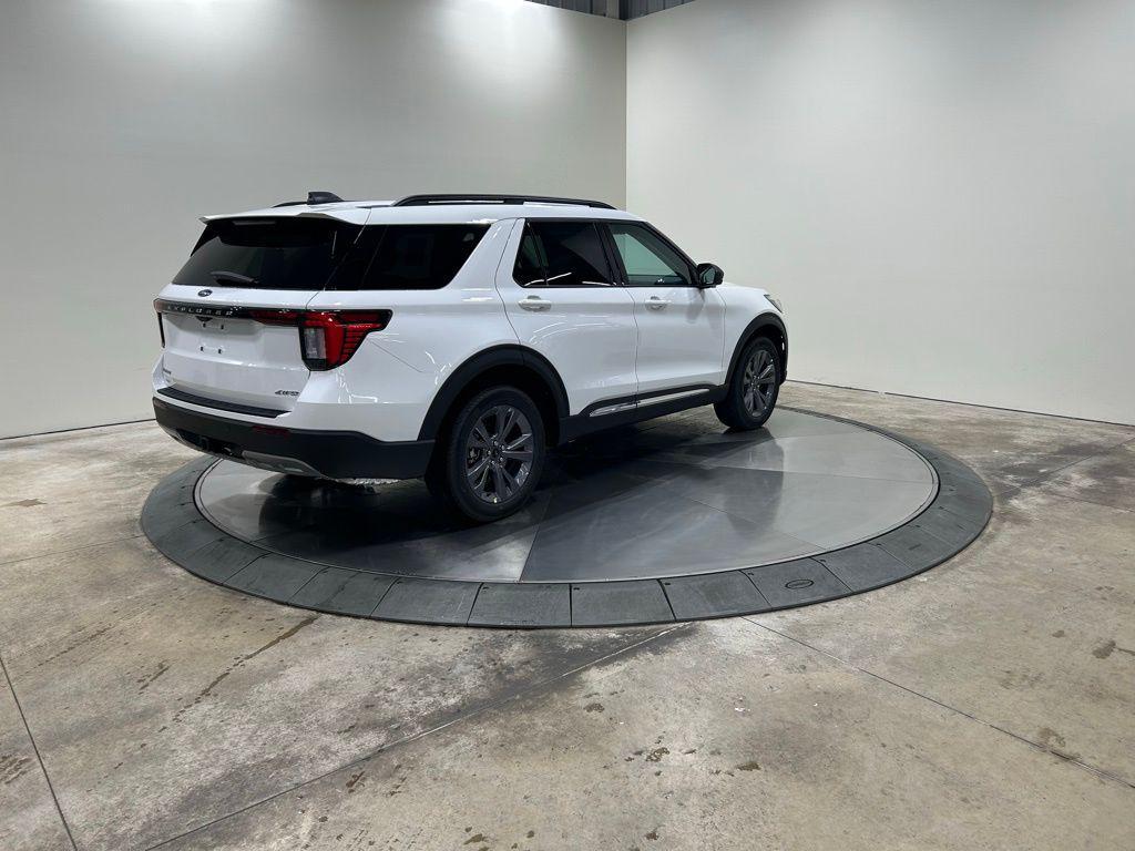new 2025 Ford Explorer car, priced at $48,110