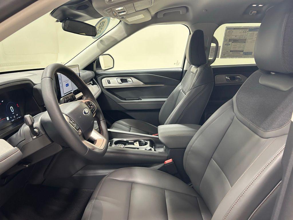 new 2025 Ford Explorer car, priced at $48,110