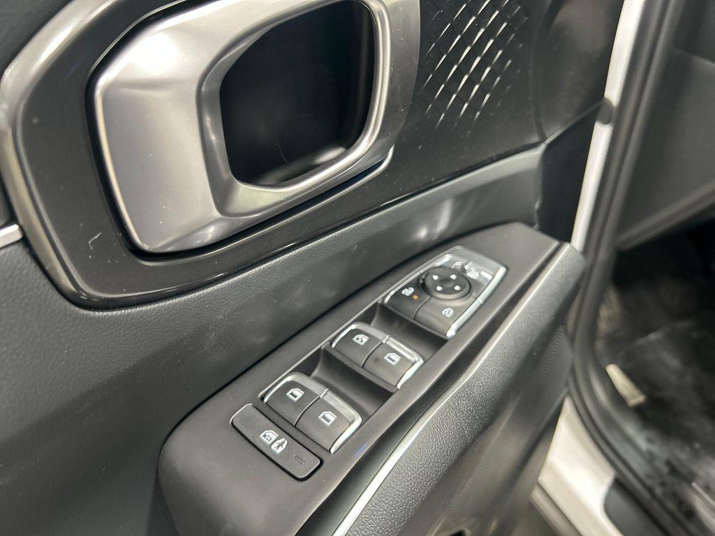 new 2025 Kia Sorento car, priced at $36,374