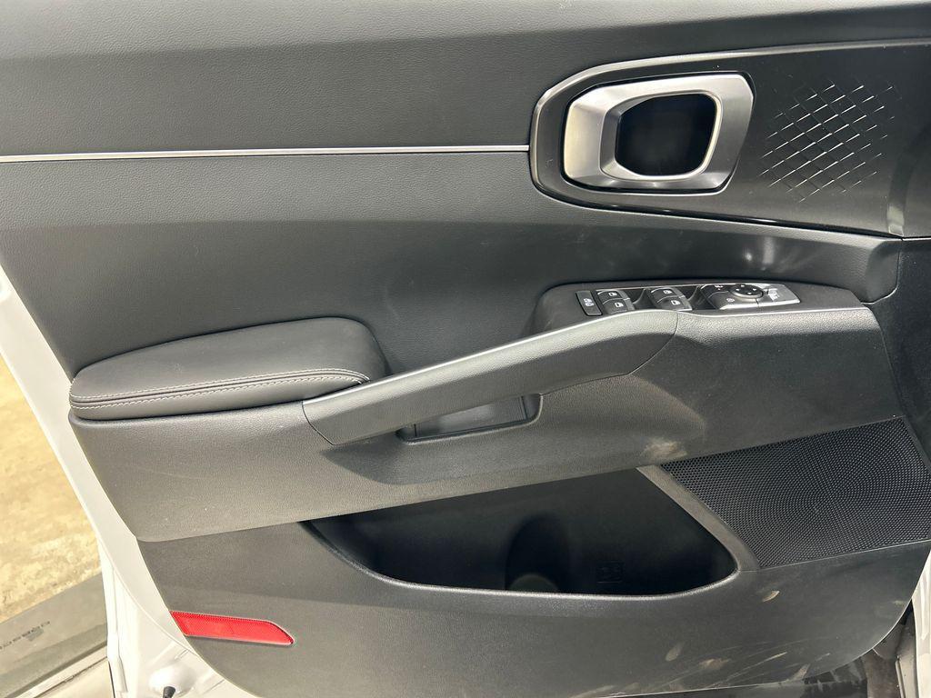 new 2025 Kia Sorento car, priced at $36,374