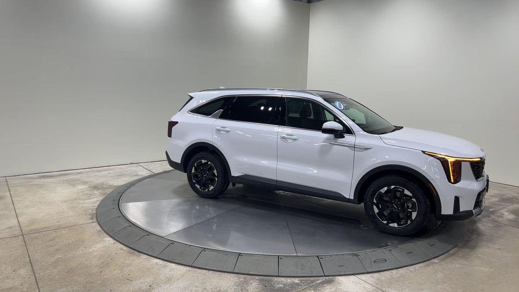 new 2025 Kia Sorento car, priced at $36,374